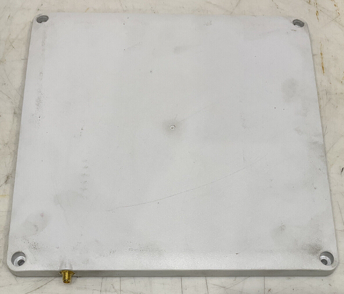 A5010 CIRCULAR POLARIZED 60005 UHF ANTENNA FCC 902-928 881