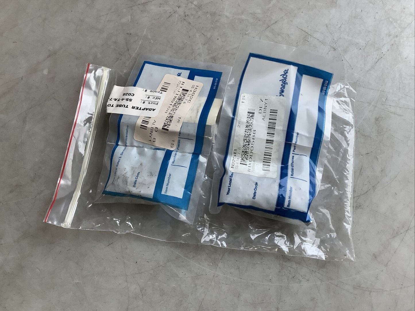 SWAGELOK SS-4-TA-7-6 FEMALE TUBE ADAPTER 87YZ - QTY 3