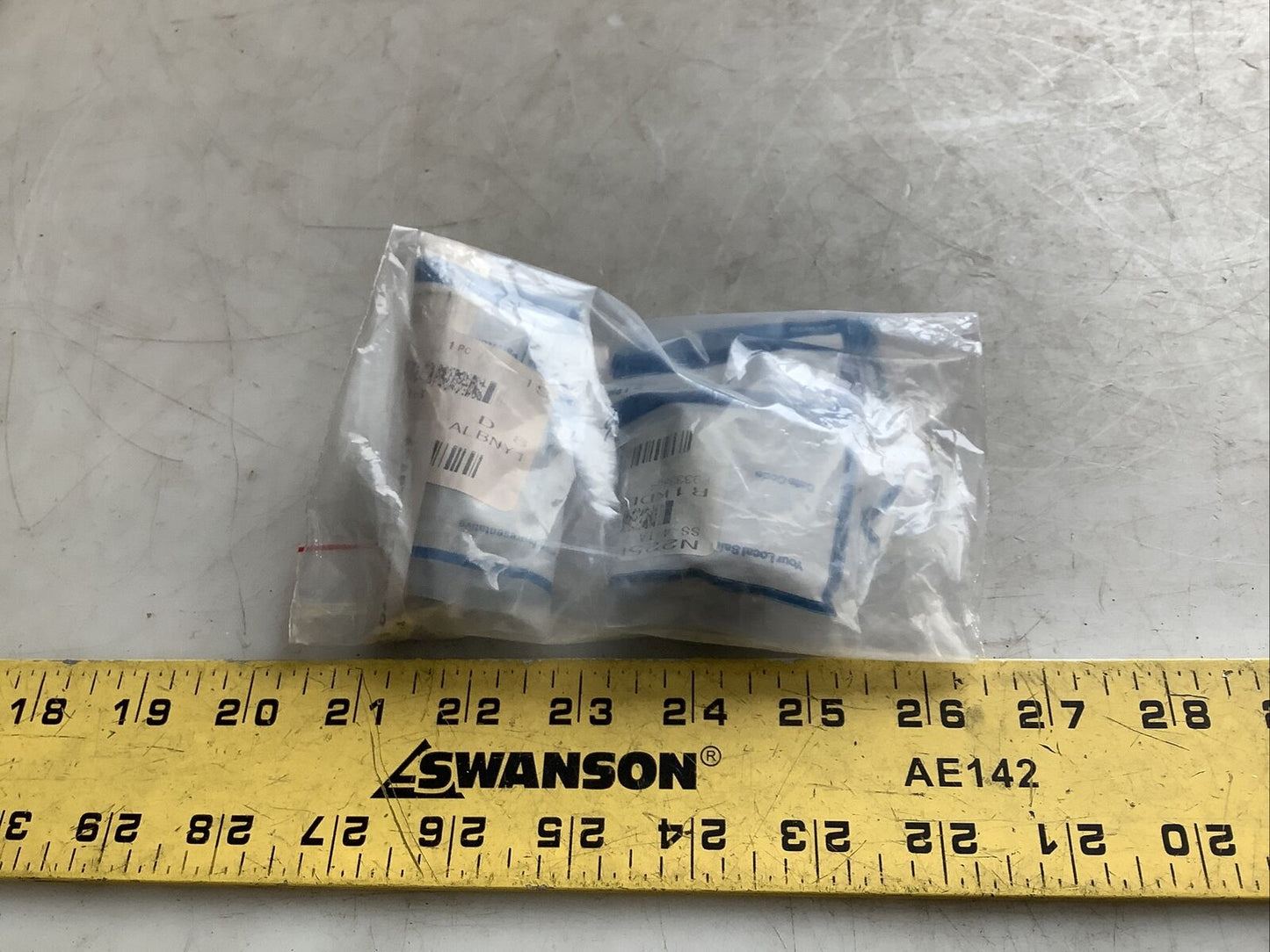 SWAGELOK SS-4-TA-7-6 FEMALE TUBE ADAPTER 87YZ - QTY 3