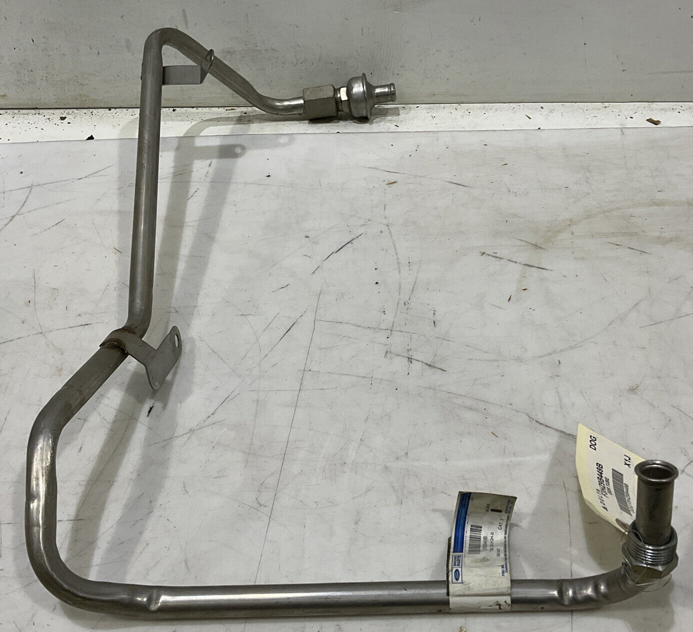 FORD F3HZ9B449A AIR INLET TUBE 881