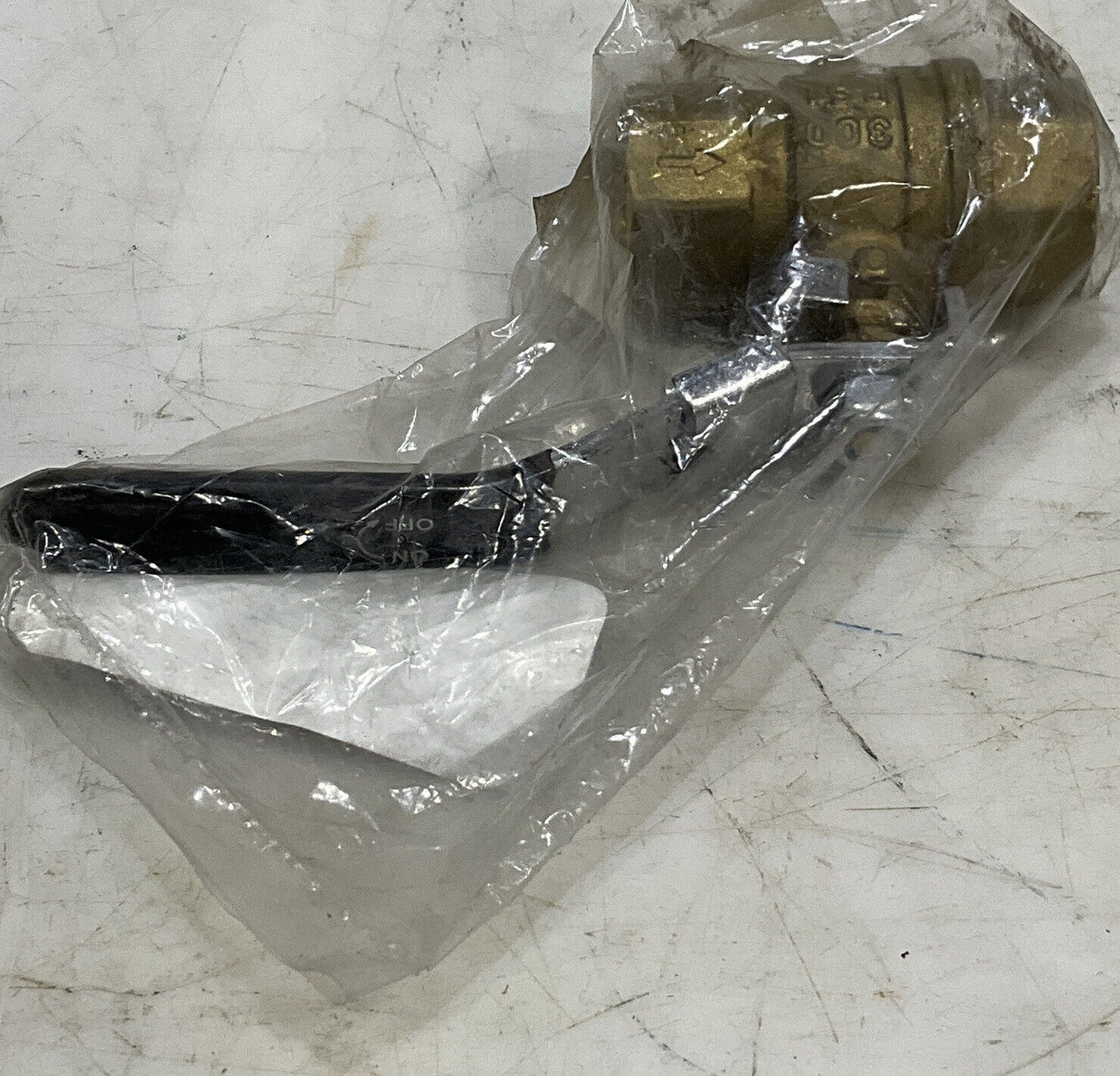 GRAINGER 6GD09 BRASS BALL VALVE LOT OF 6 373