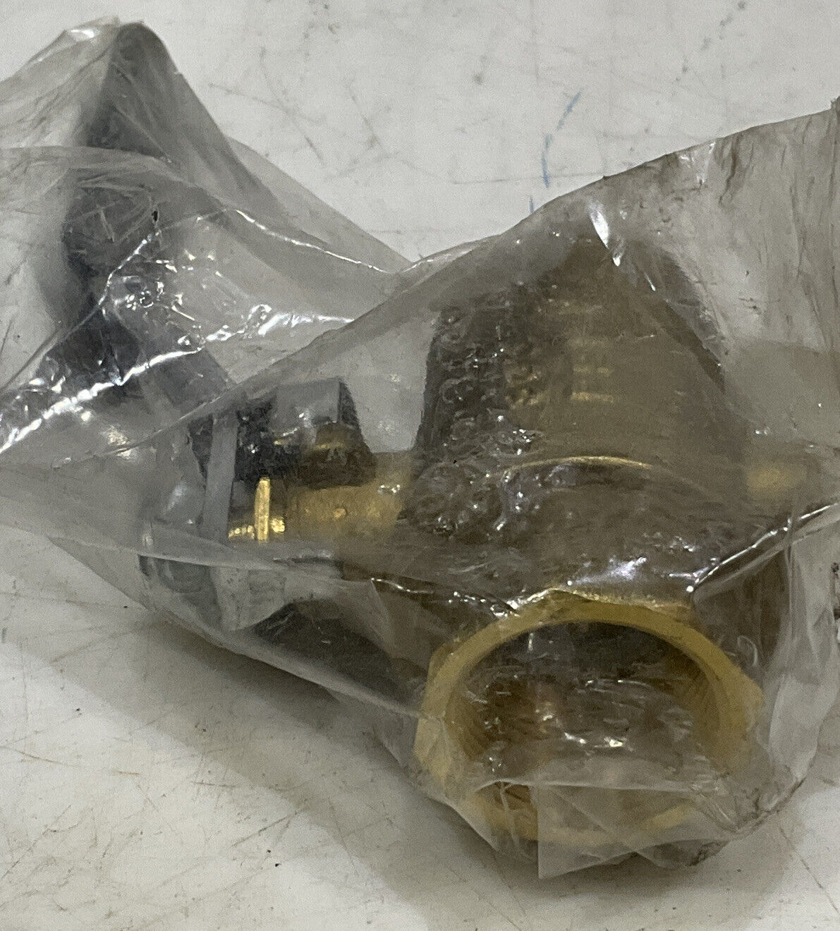 GRAINGER 6GD09 BRASS BALL VALVE LOT OF 6 373