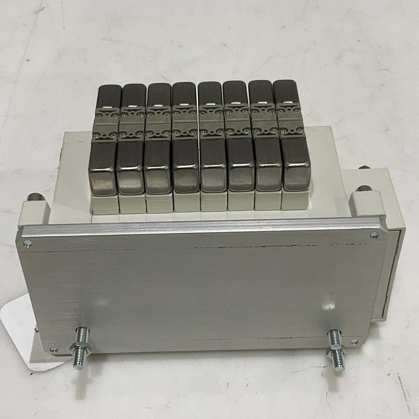 SMC VV5Q11-08C6FU0-NS-X50US 164K751G01 VALVE MANIFOLD INDEXER 8 STATION U3S