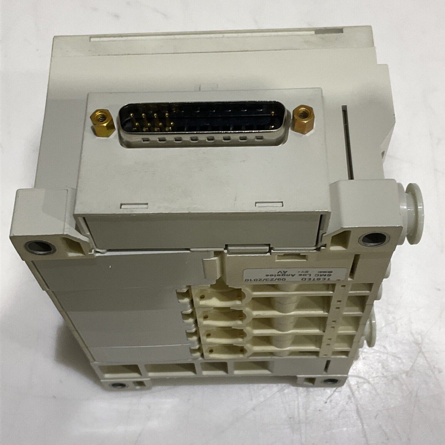 SMC VV5Q21-04C4FS0-S-X50US BASE MOUNTED MANIFOLD U3S