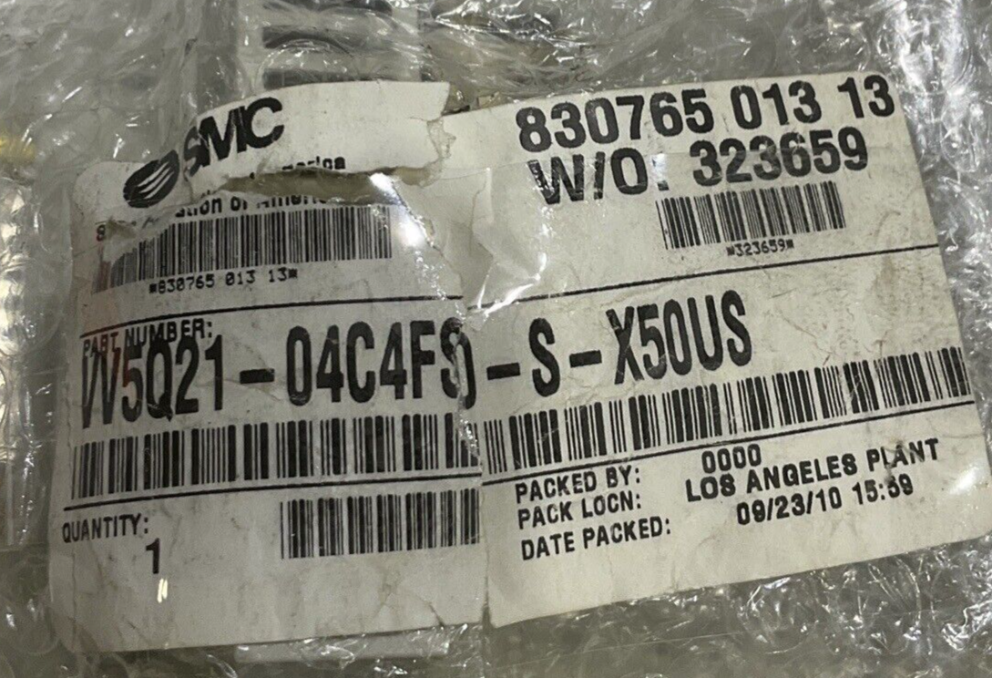 SMC VV5Q21-04C4FS0-S-X50US BASE MOUNTED MANIFOLD U3S