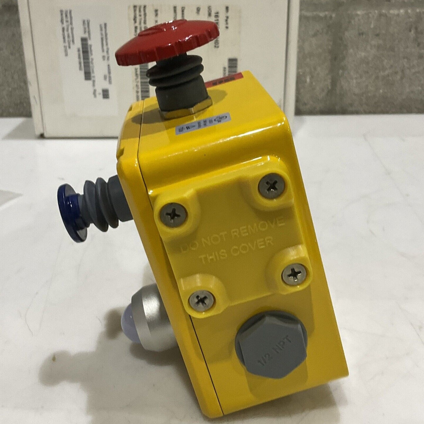 STI 44506-6520 SAFETY SWITCH RIGHT EMERGENCY SWITCH ER1022-0 44506-6520 U3S