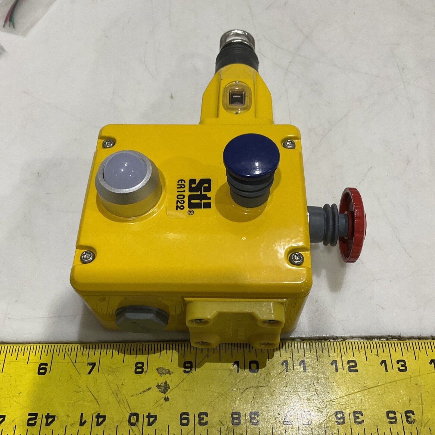 STI 44506-6520 SAFETY SWITCH RIGHT EMERGENCY SWITCH ER1022-0 44506-6520 U3S