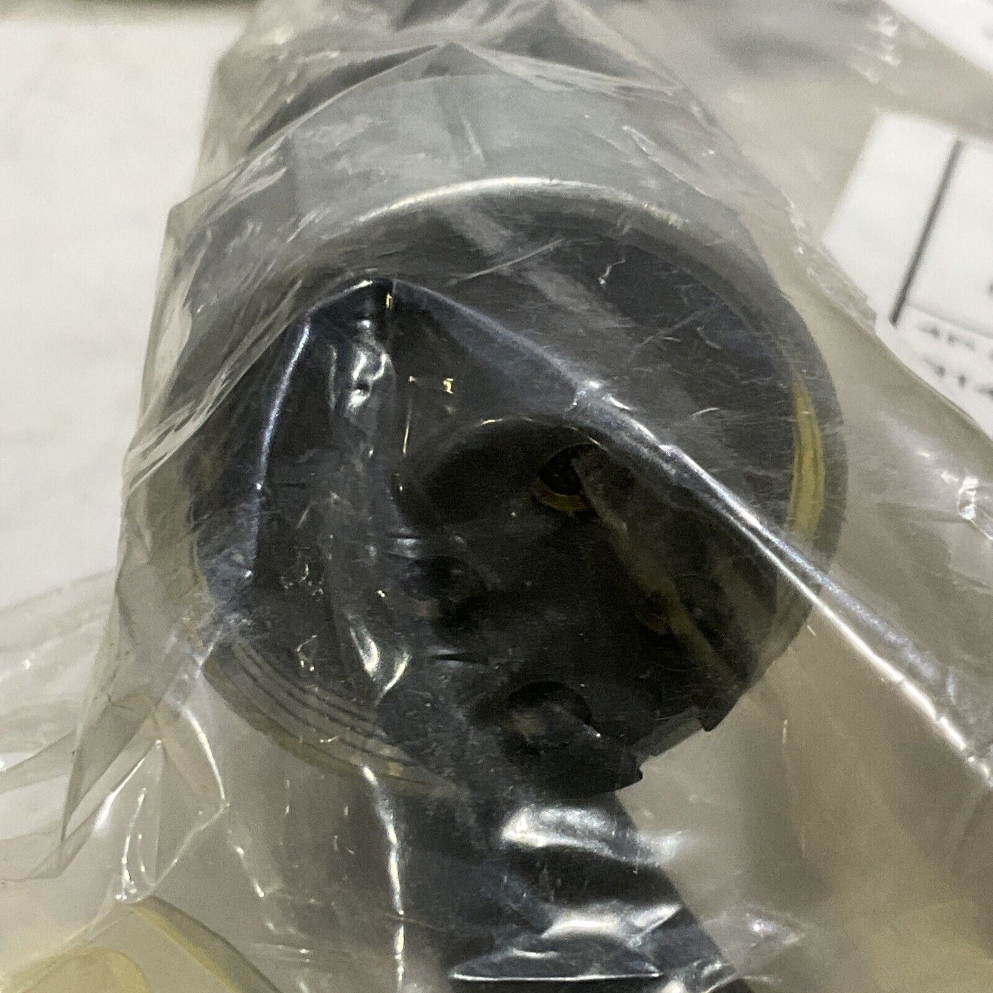 EATON X8653-567P 4P CHANGEOUT FEMALE PLUG 15AMP 600V REV M 3’ LOT OF 5 373