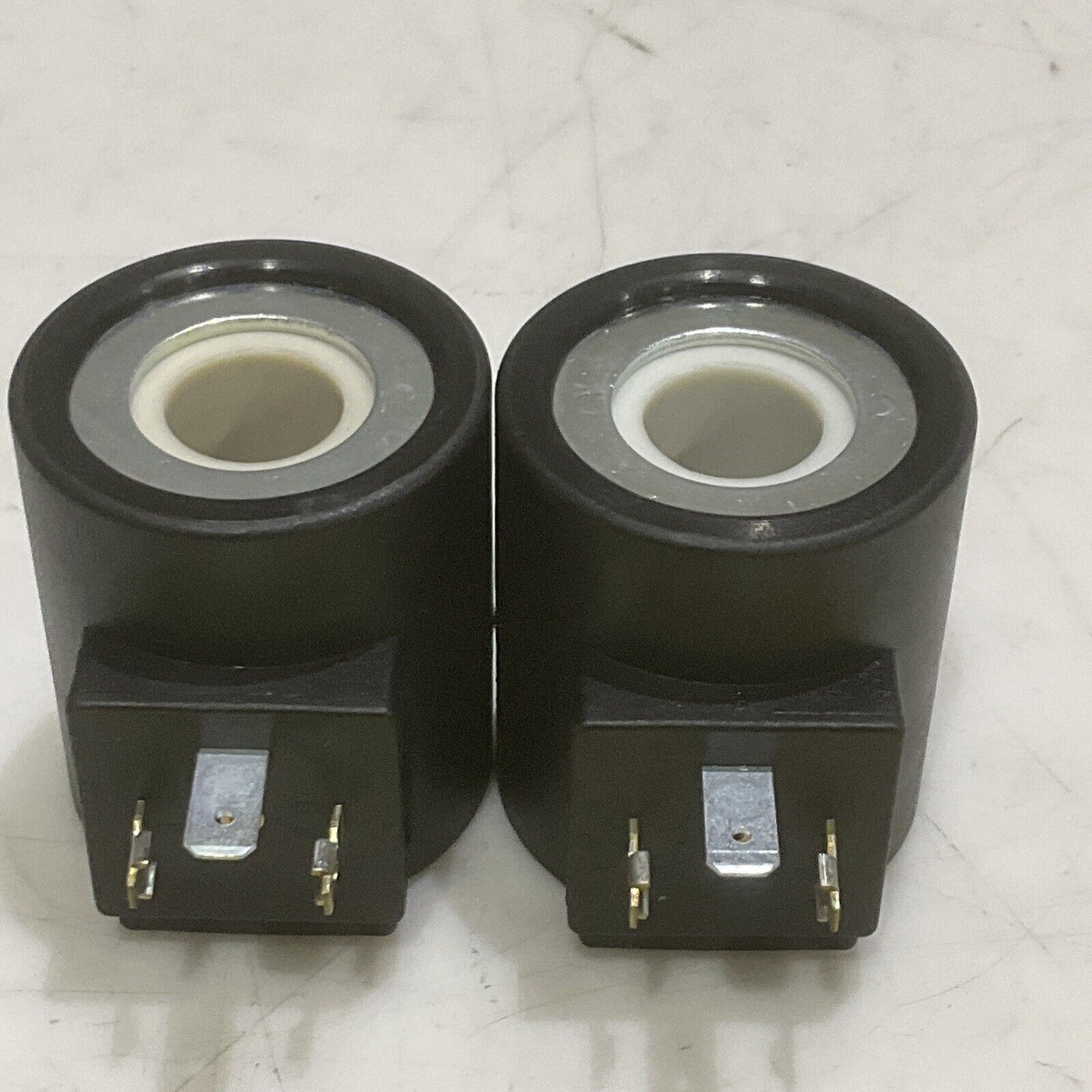 HYDRA FORCE 6356024 SOLENOID VALVE COIL 24V DC 3-PIN 10 LOT OF 2 U3S