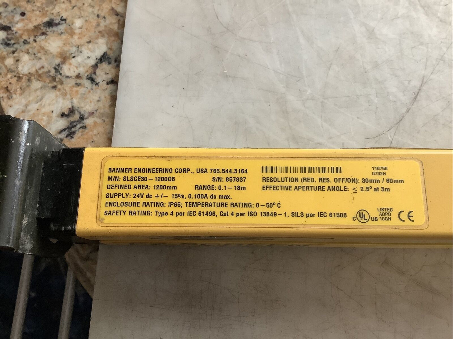 BANNER SLSCE30-1200Q8 LOW PROFILE EMITTER