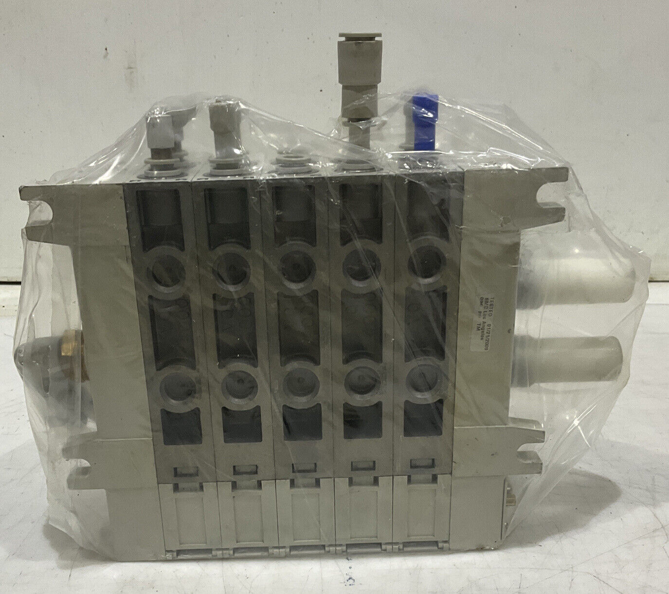SMC VV5Q41-05-DAM0106 MOUNTED MANIFOLD SUBCONNECTOR TRANSMISSION ASSEMBLY U3S