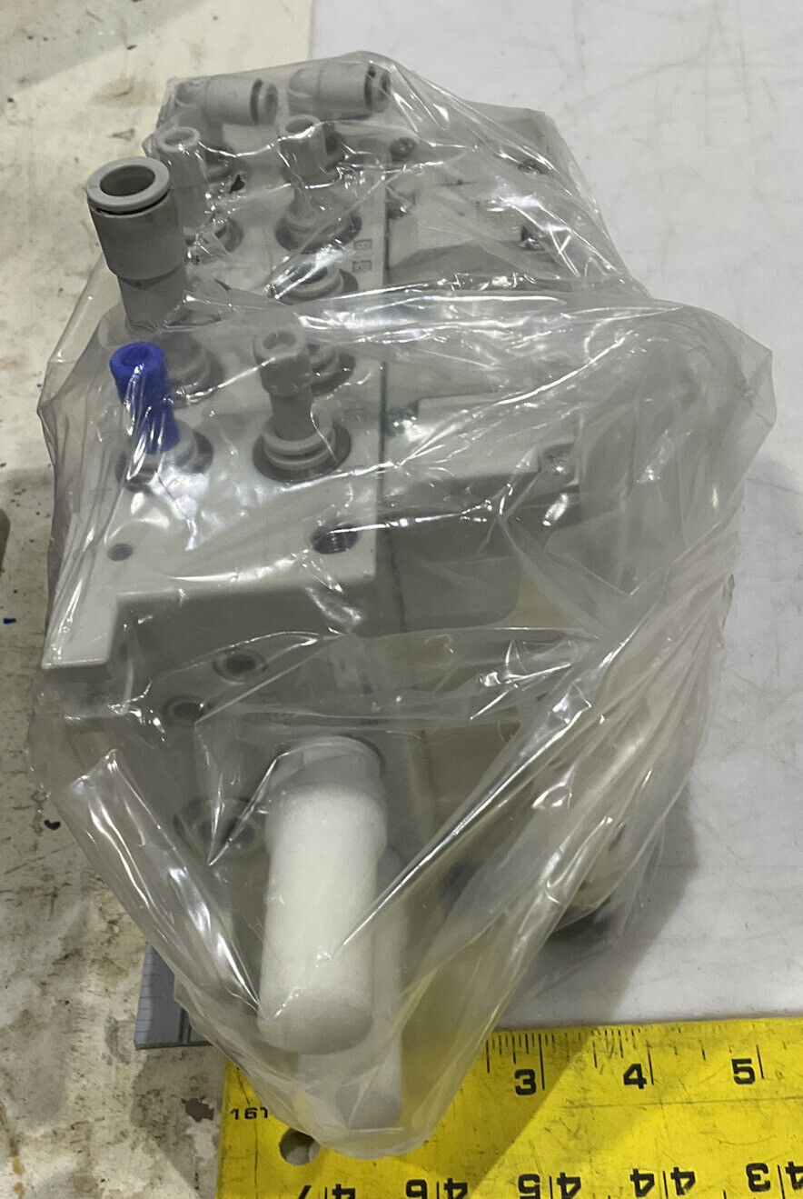 SMC VV5Q41-05-DAM0106 MOUNTED MANIFOLD SUBCONNECTOR TRANSMISSION ASSEMBLY U3S