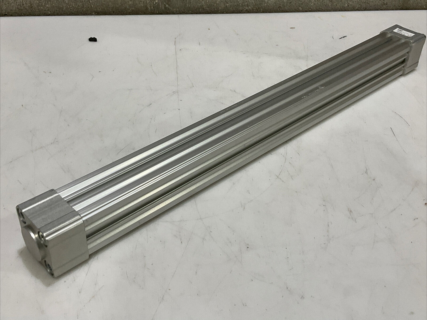 PHD CVAS6V 32 X 450-DB-F22-M PNEUMATIC CYLINDER U3S
