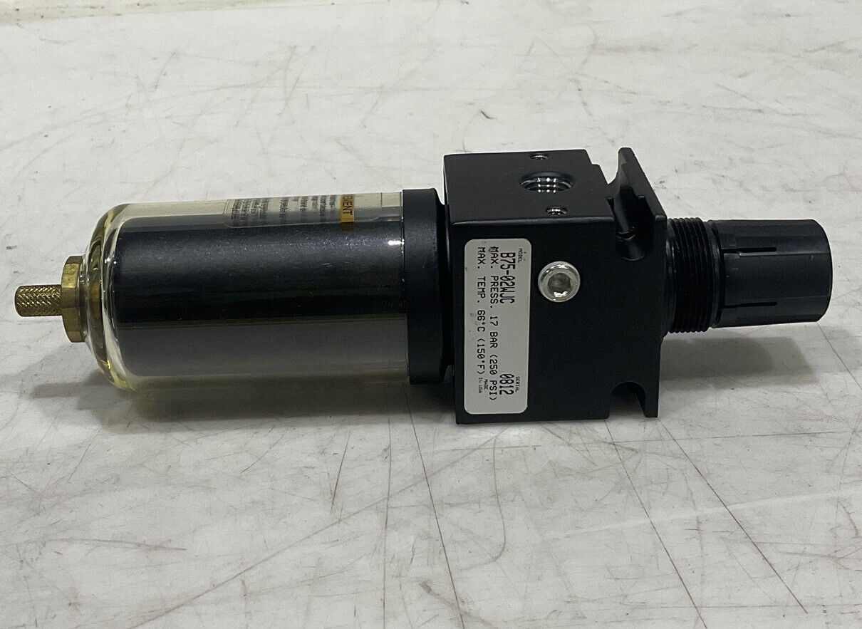 PARKER WATTS B75-02WJC 250PSI 125F MANUAL TWIST DRAIN 1/4” NPT FILTER REGULATOR U3S