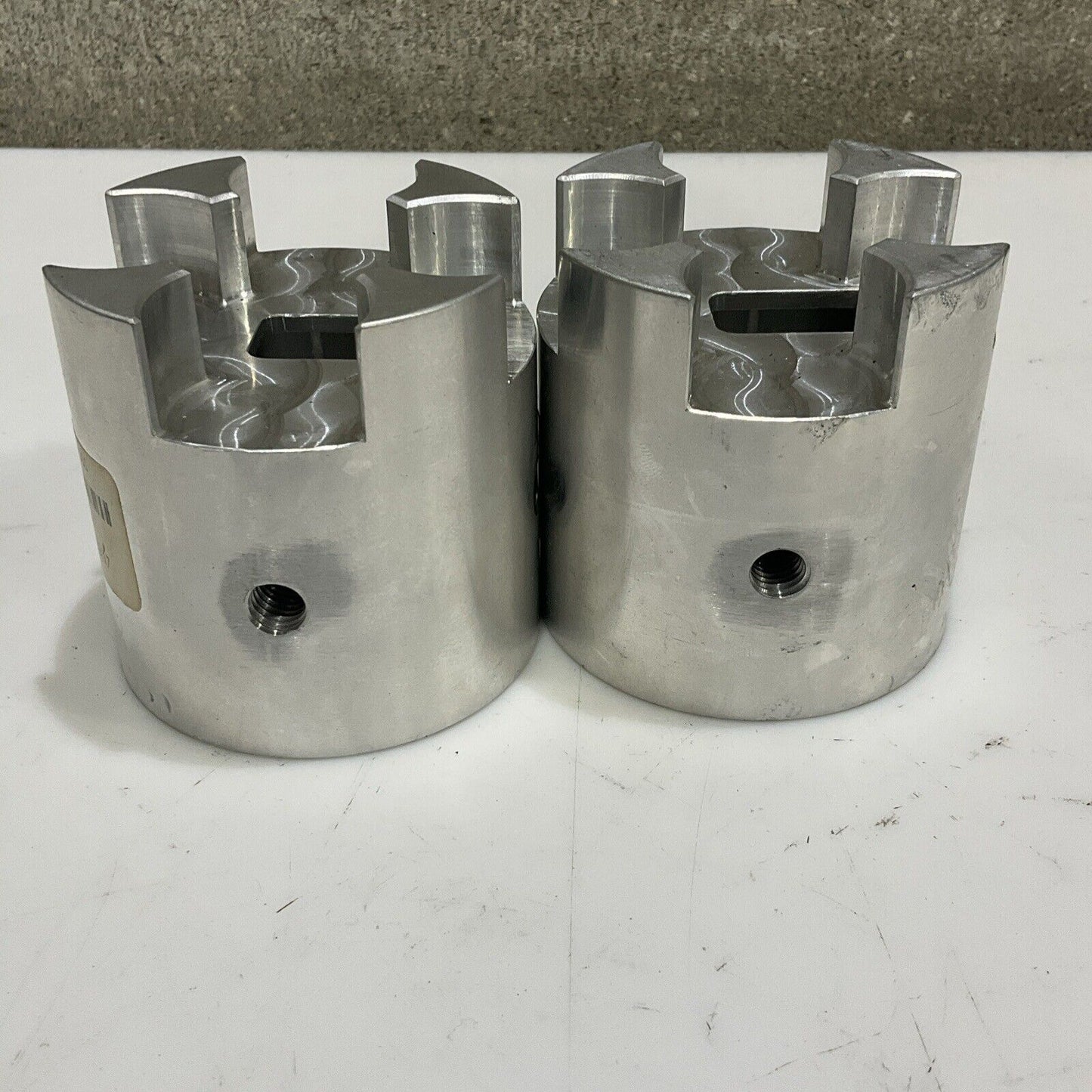 JBT WT100-011 J050058716 SR-S01 COUPLING SIZE 28 SPECIAL 254TC LOT OF 2 U4M
