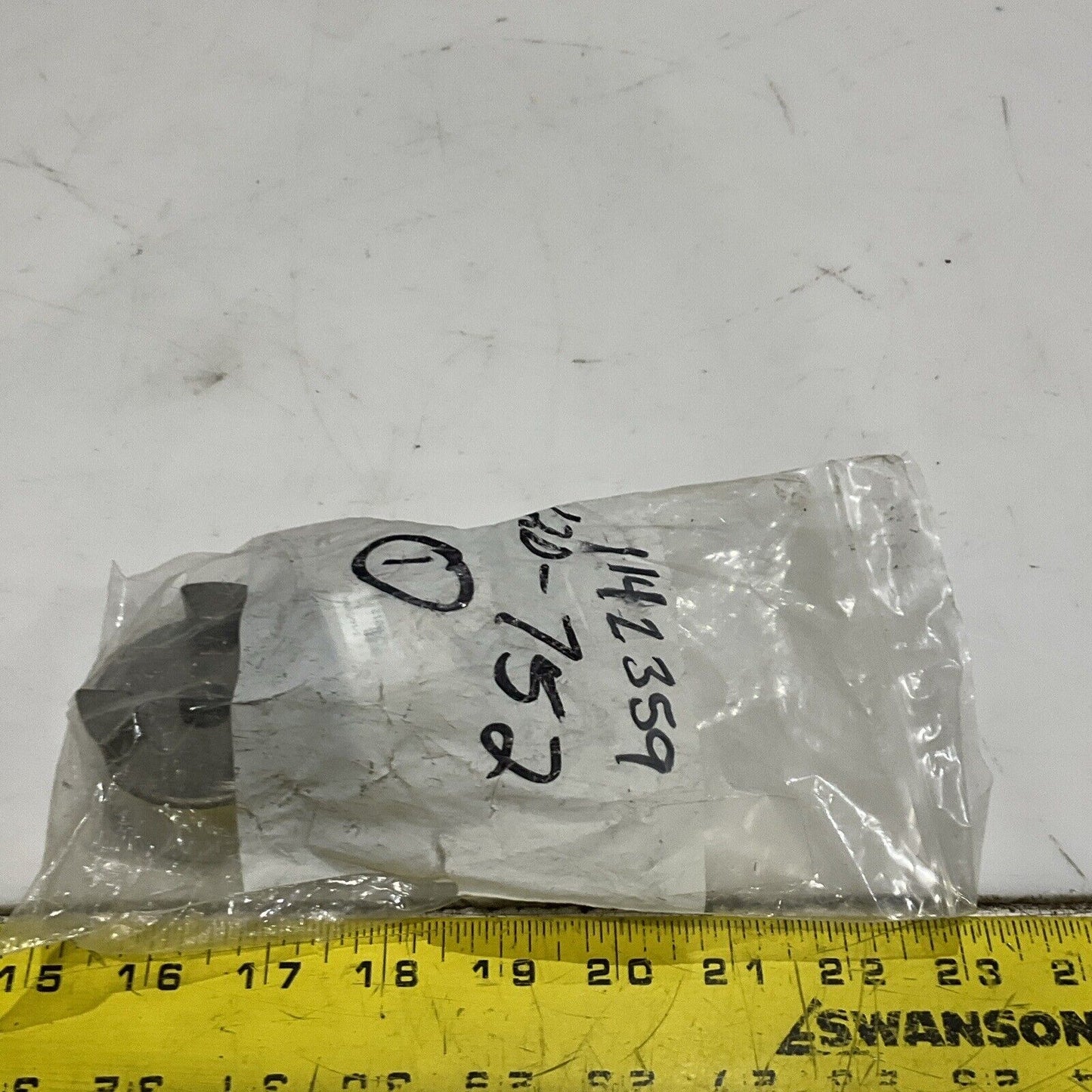 LOVEJOY SS-095 JAW COUPLING HUB 5/8 3/16 X 3/32 KW LOT OF 2 U4M