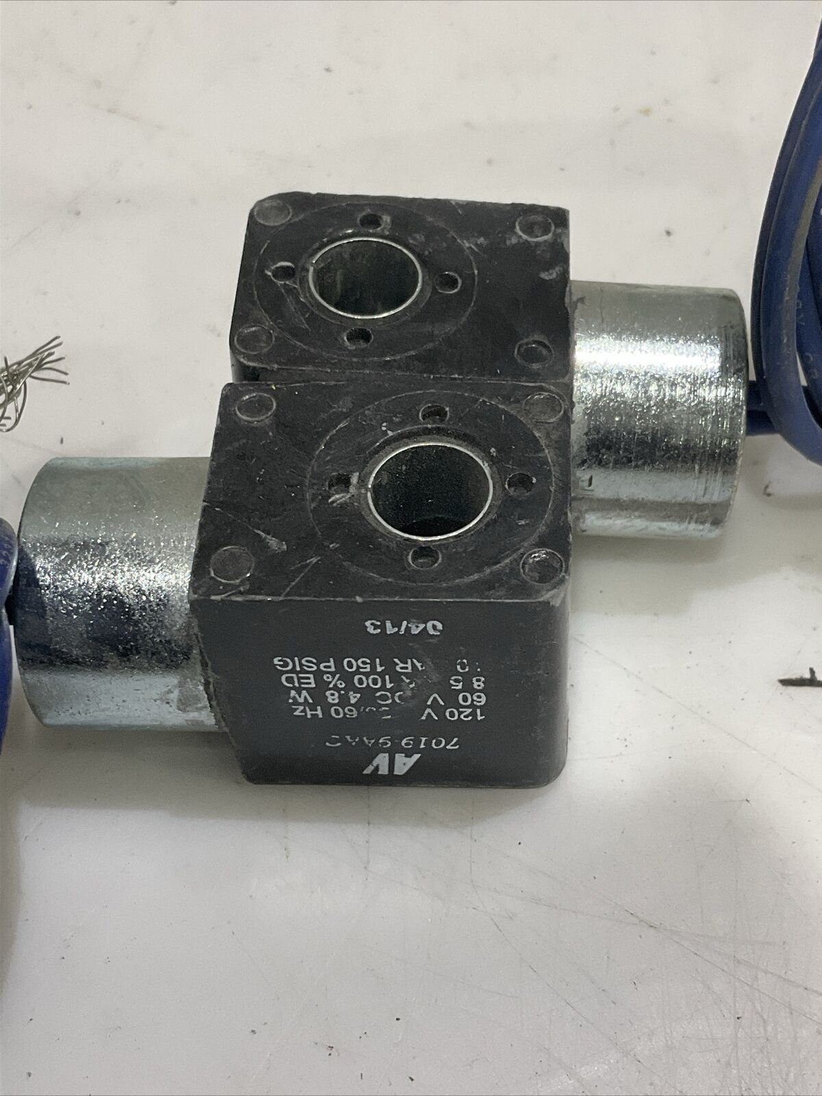 AV 7019-9AAC SOLENOID COIL 120V 50/60 HZ 60V 150 PSIG LOT OF 2