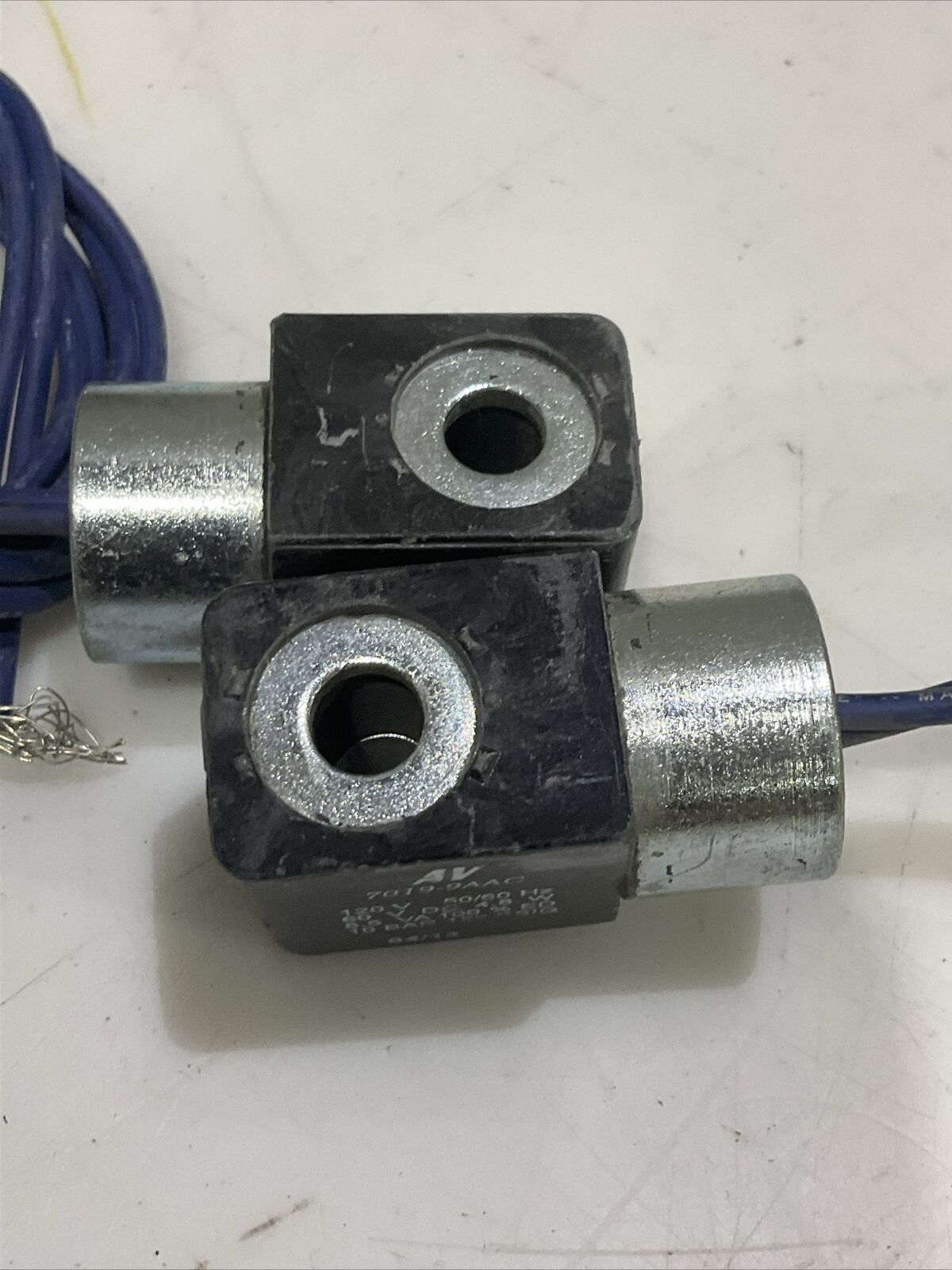 AV 7019-9AAC SOLENOID COIL 120V 50/60 HZ 60V 150 PSIG LOT OF 2