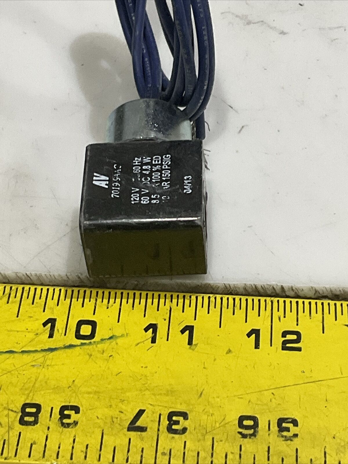 AV 7019-9AAC SOLENOID COIL 120V 50/60 HZ 60V 150 PSIG LOT OF 2