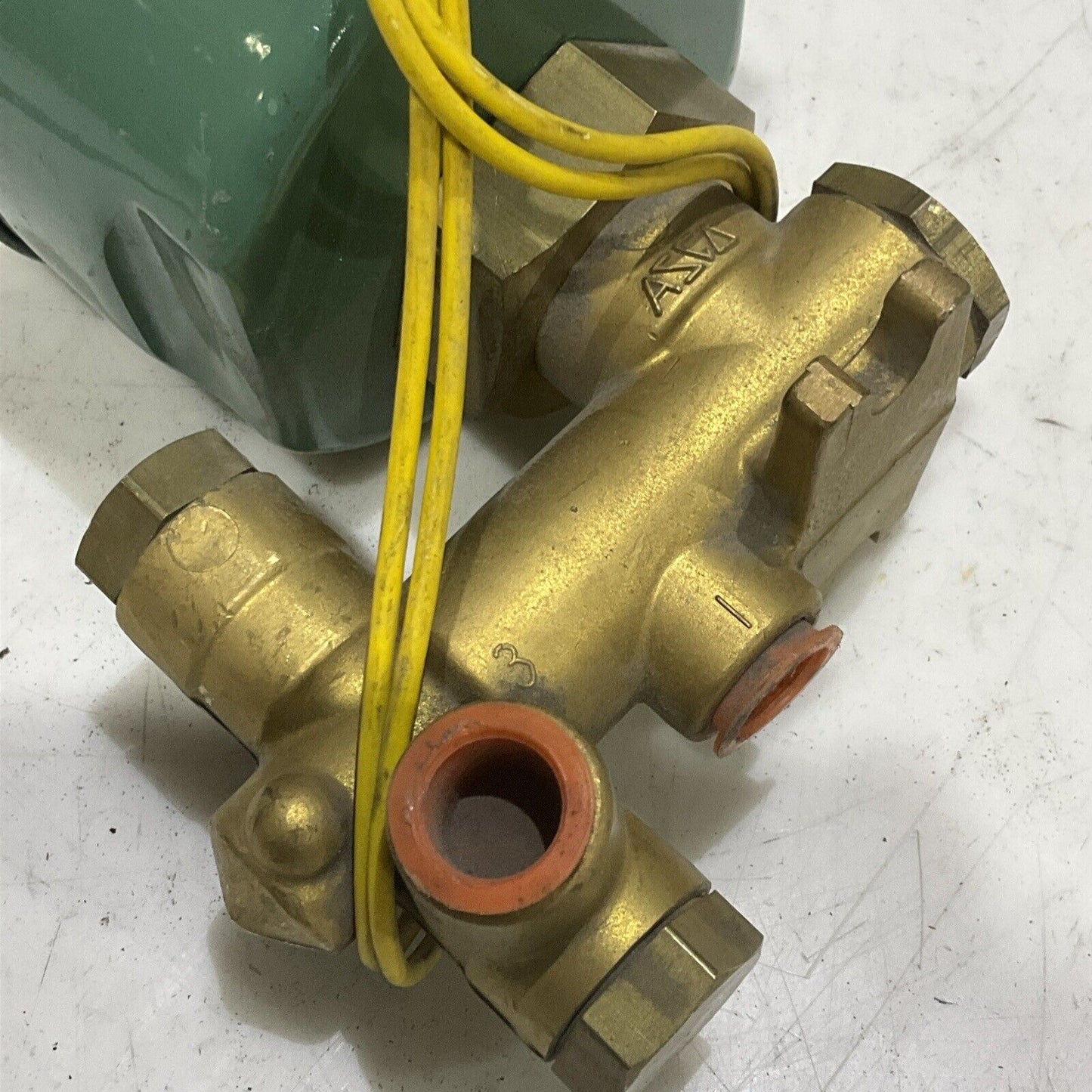 ASCO RED HAT 2126314RU 212787 SOLENOID VALVE 125 V 35.1 W 100 PSI 3/8 PIPE