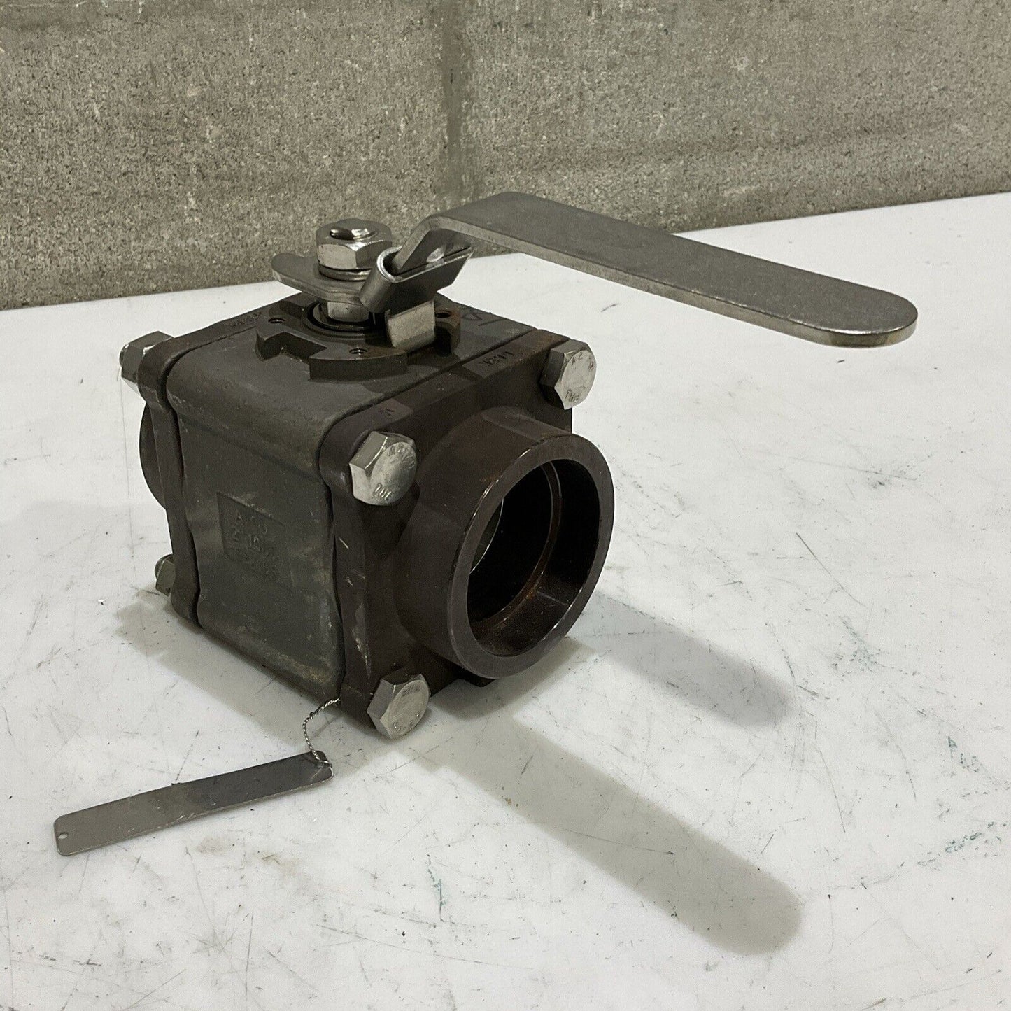 AVCO 1113TT-SW VALVE 216WCB 316SS 2” 2000W0G TFE 1000 SERIES U4M