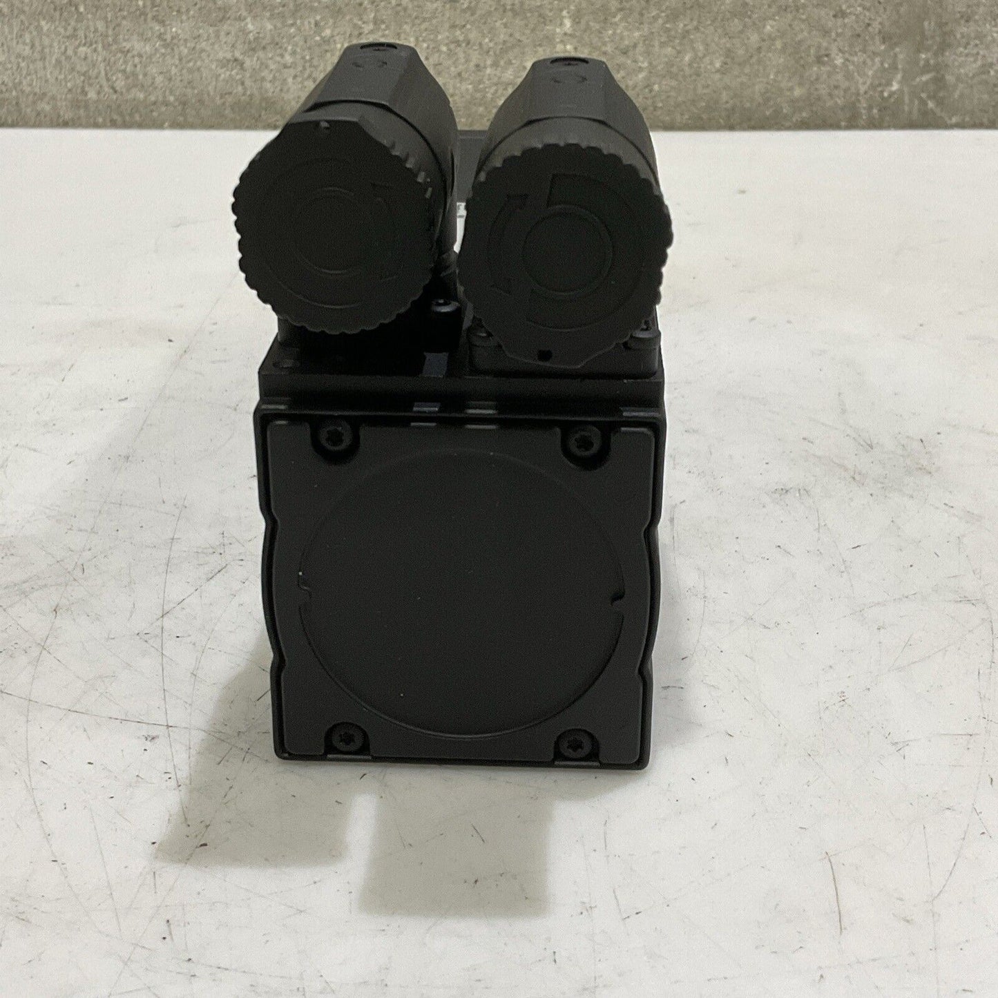 LENZE MCS 06160LRS0B0-A11N-ST5S00N-R0SU SERVO MOTOR 150/170V 1.00 HP 400HZ U3S