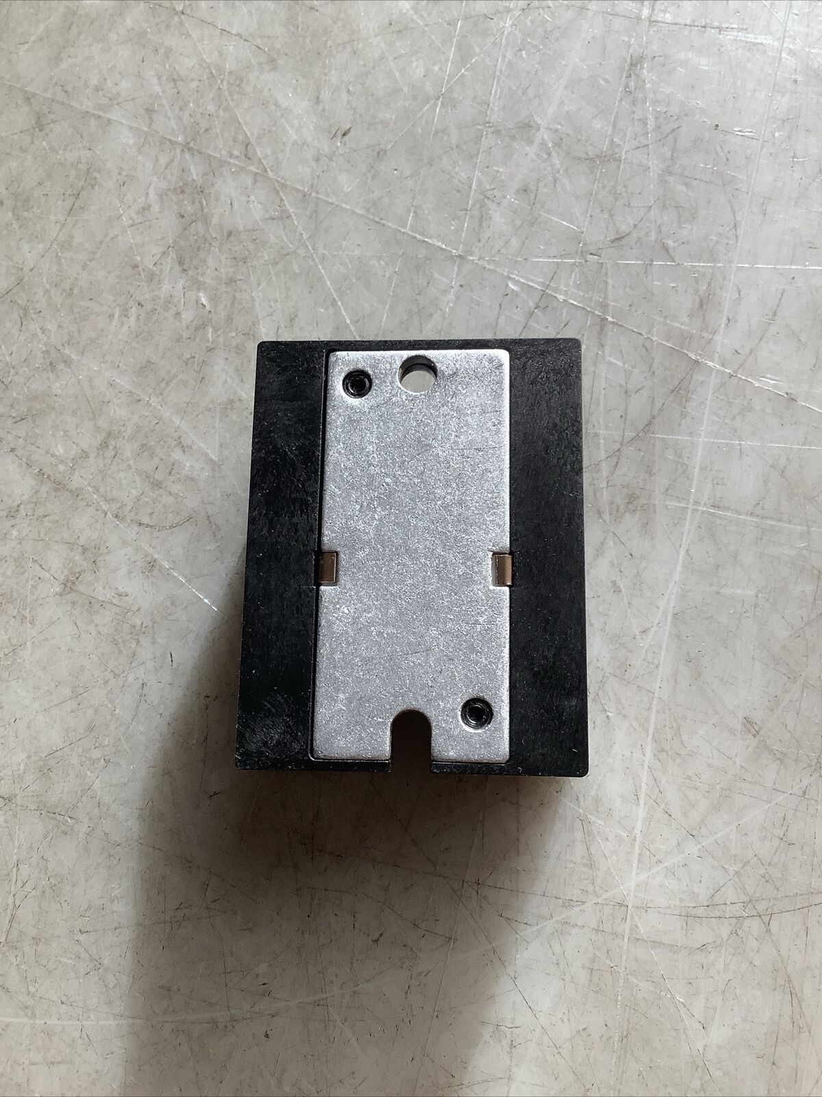 CARLO GAVAZZI RS1A23D10 SOLID STATE RELAY 230VAC 10A 3-32VDC RM6