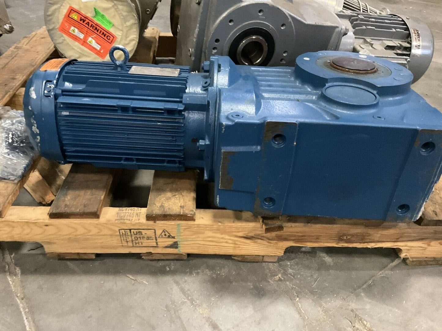 SEW-EURODRIVE KA87DRN100L4/D4 GEAR MOTOR 60 HZ 1758/22 RPM 230/490V U4M