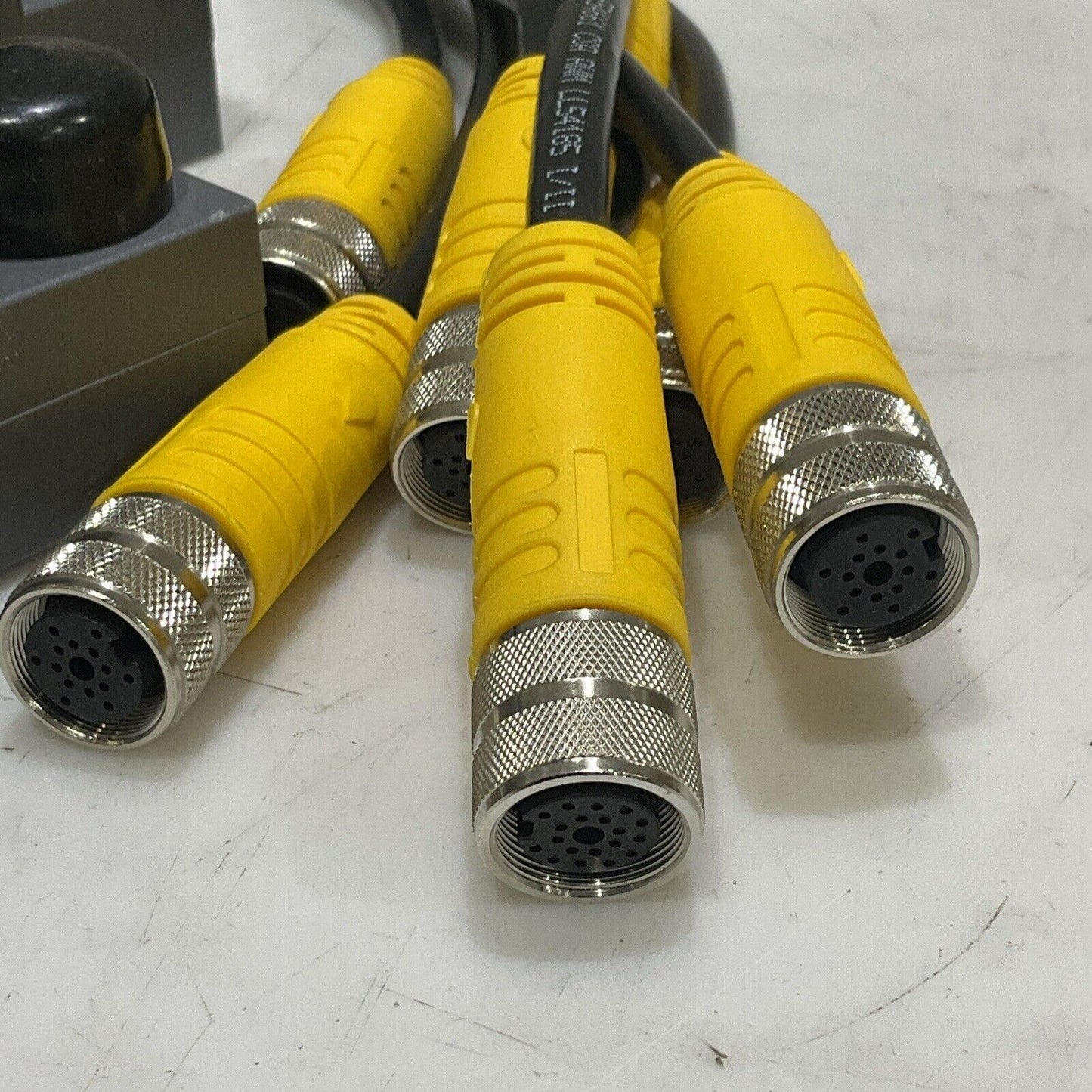 TURCK BL67-B-1M16-19-0.5M BL67-B-8M8 BL67 VERTICALIZER CAN OPEN ASSEMBLY U3S