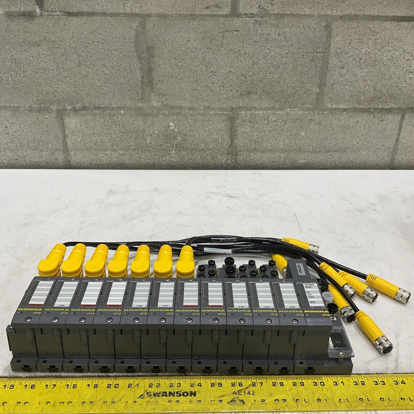 TURCK BL67-B-1M16-19-0.5M BL67-B-8M8 BL67 VERTICALIZER CAN OPEN ASSEMBLY U3S
