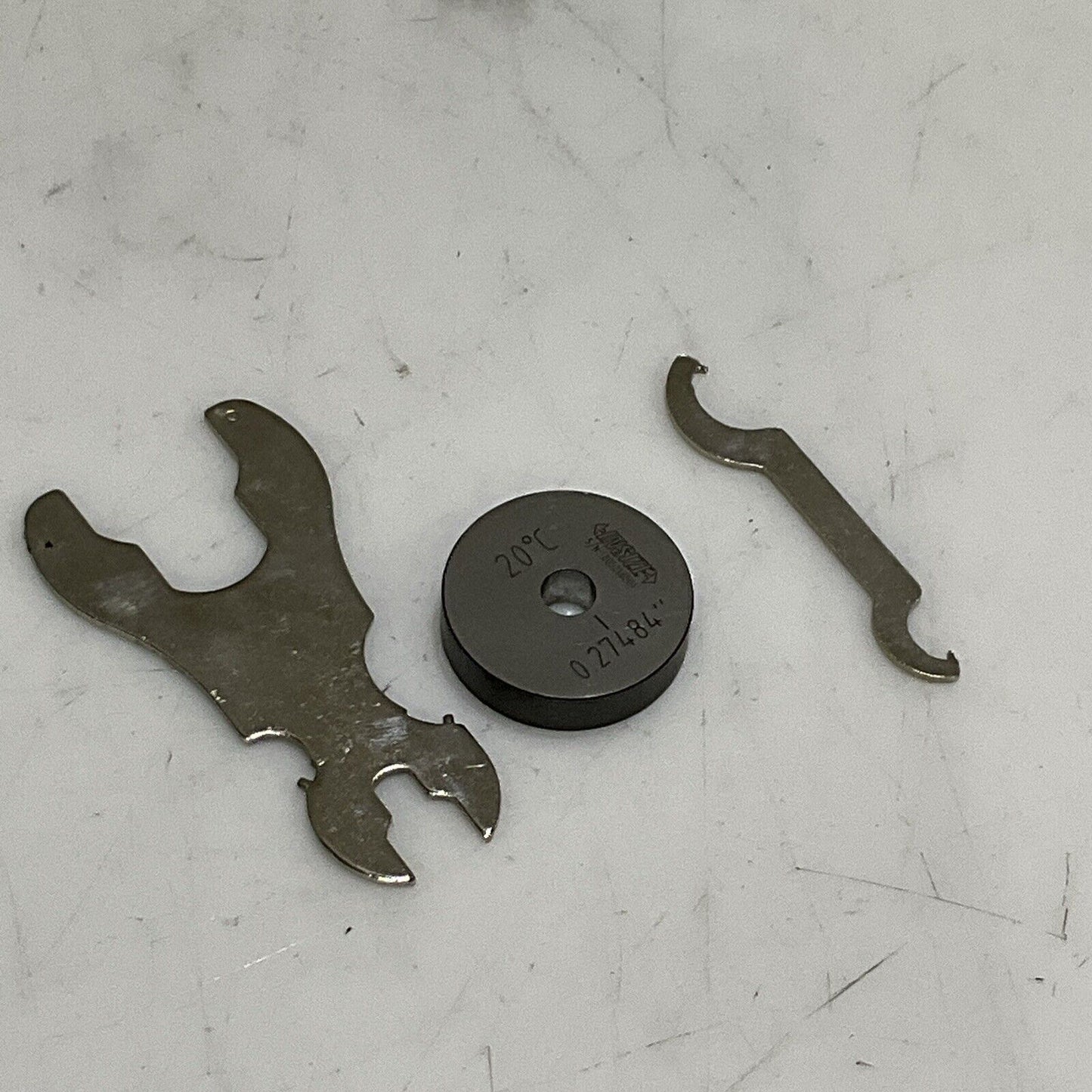 INSIZE 3127-E053 IP65 DIGITAL 3 PIONT INTERNAL MICROMETER .275-.5”/7-13MM S8M