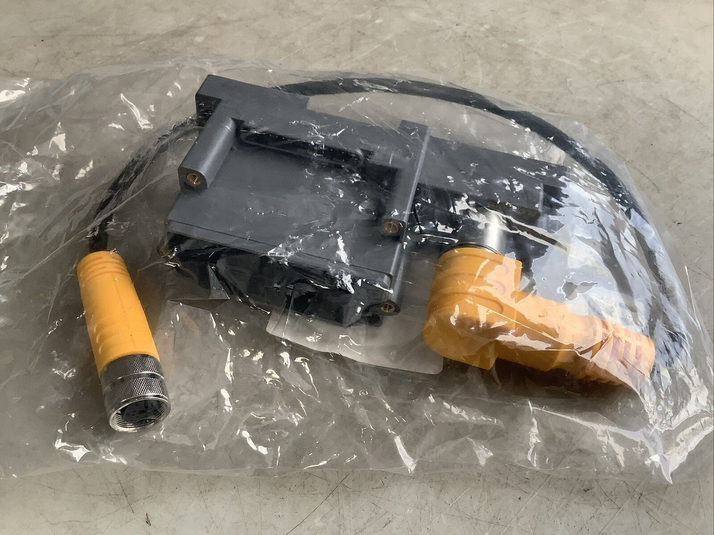 TURCK BL67-B-1M16-14-0.5M BASE MODULE CABLE ASSEMBLY U3S
