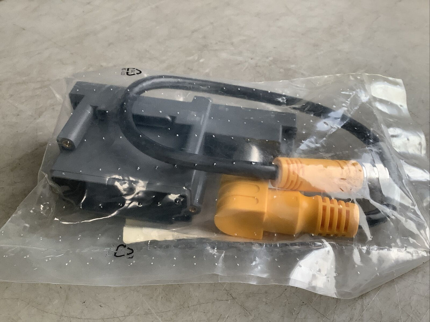 TURCK BL67-B-1M16-19-0.5M BASE MODULE CABLE ASSEMBLY U3S