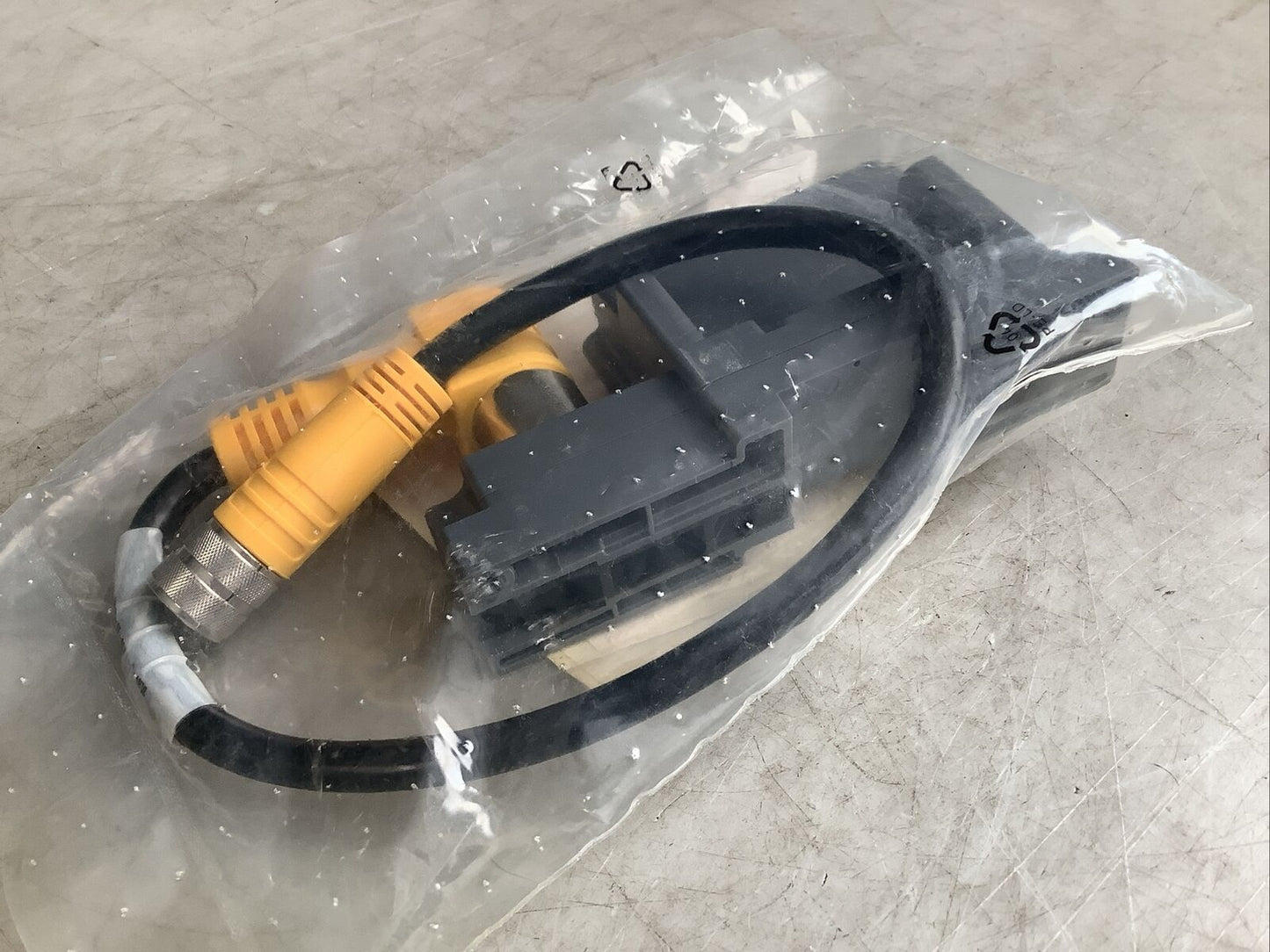 TURCK BL67-B-1M16-19-0.5M BASE MODULE CABLE ASSEMBLY U3S
