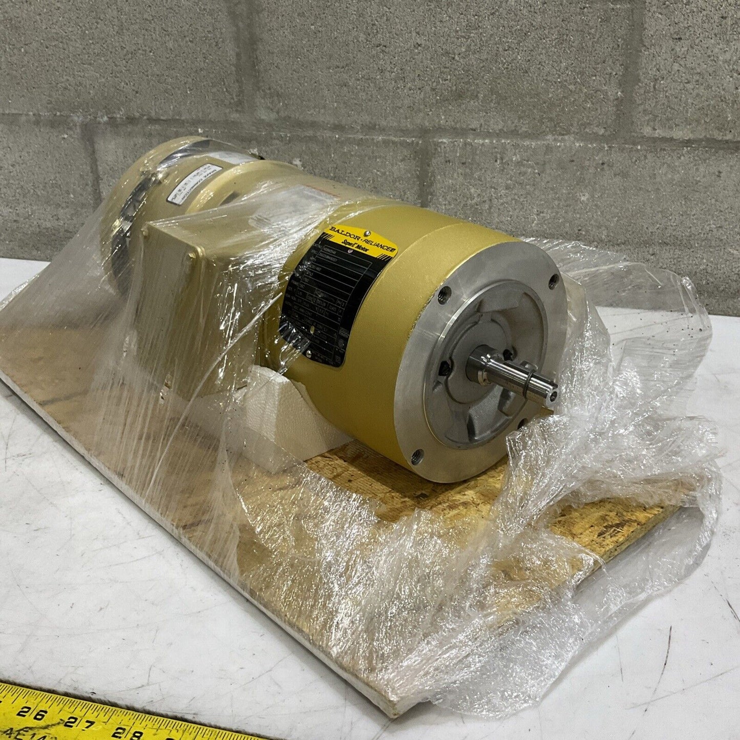 BALDOR RELIANCE VEBM3546 SUPER E BRAKE MOTOR 1HP 230/460 3/1.5 A 1760 RPM U3S