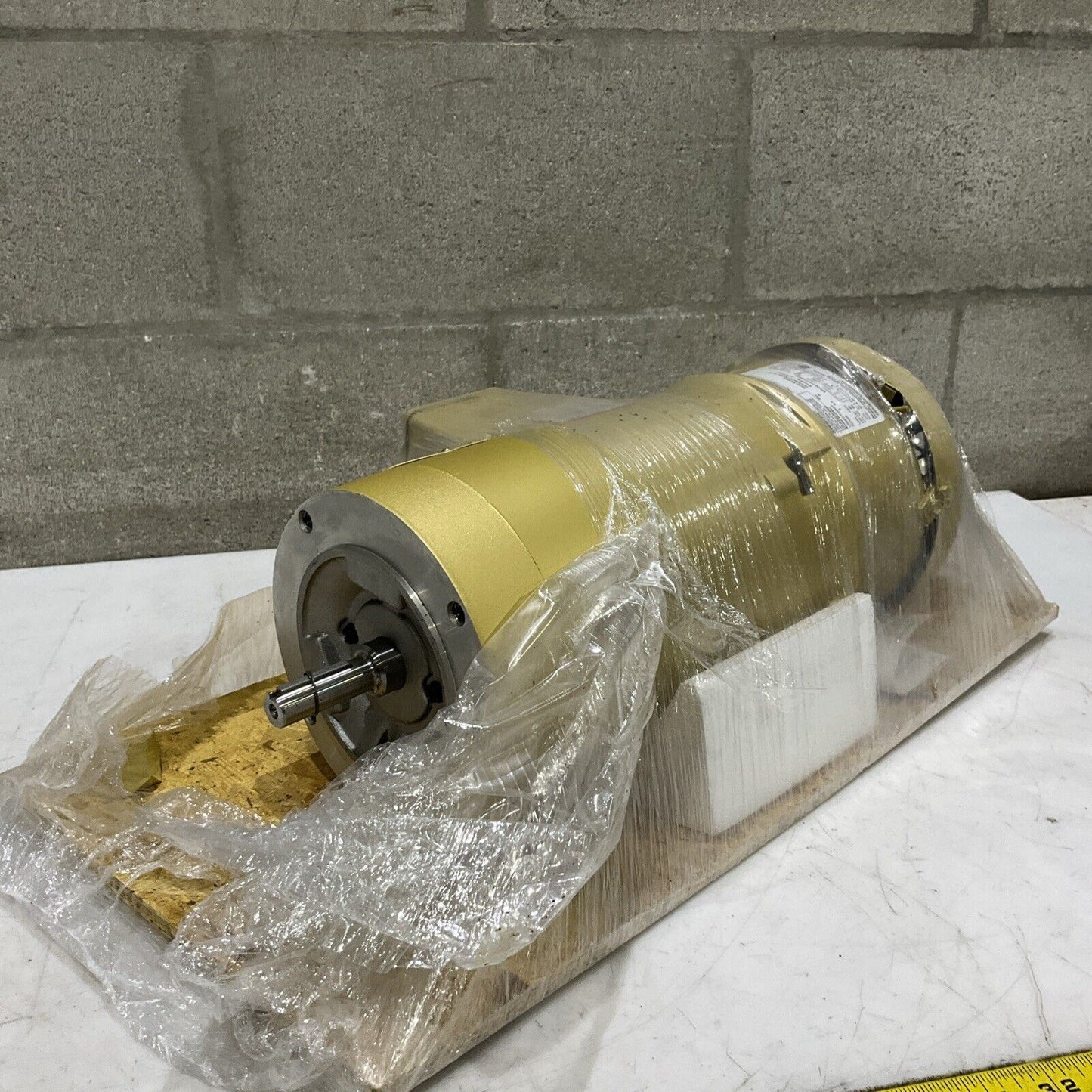 BALDOR RELIANCE VEBM3546 SUPER E BRAKE MOTOR 1HP 230/460 3/1.5 A 1760 RPM U3S