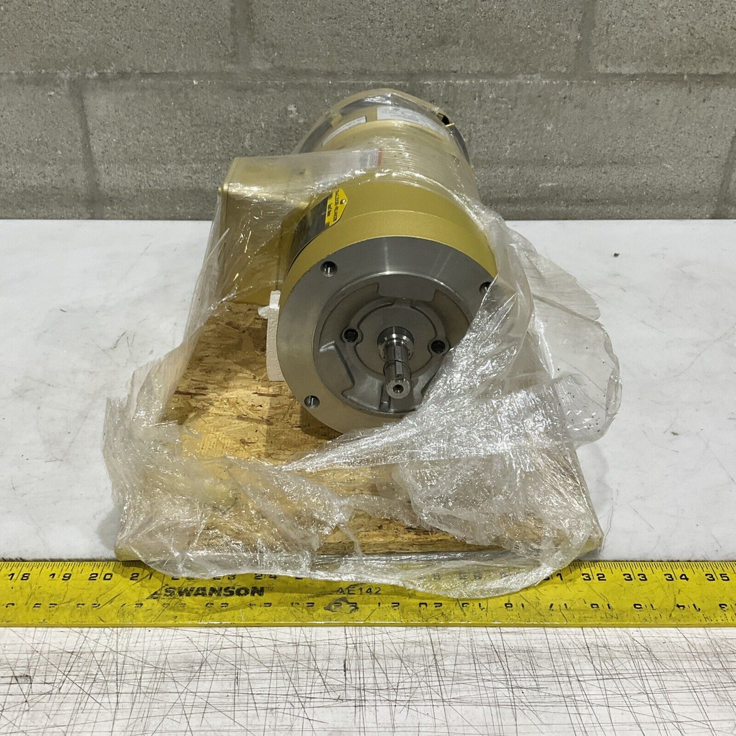BALDOR RELIANCE VEBM3546 SUPER E BRAKE MOTOR 1HP 230/460 3/1.5 A 1760 RPM U3S