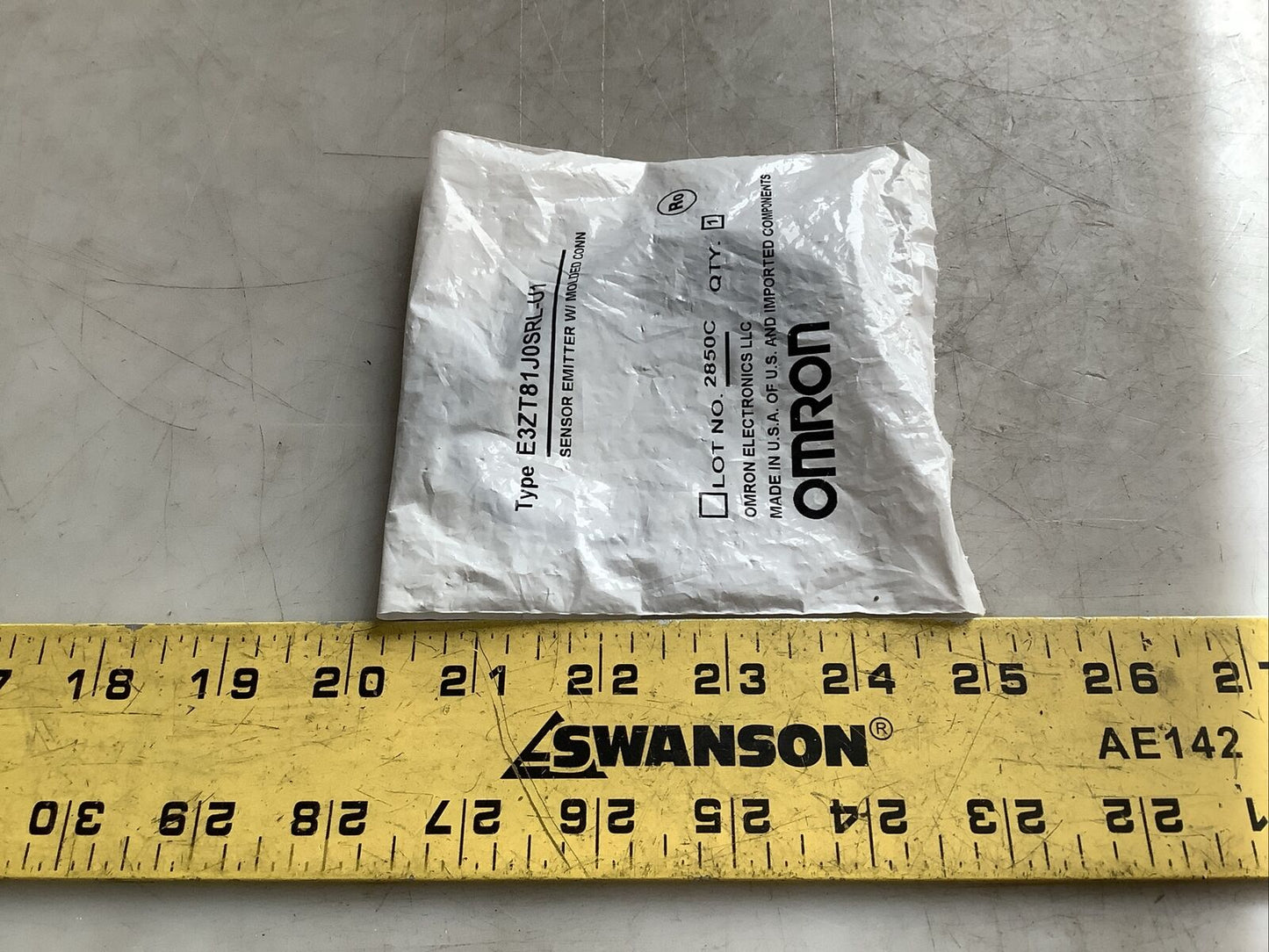 OMRON E3ZT81J0SRL-U1 SENSOR EMITTER U3S