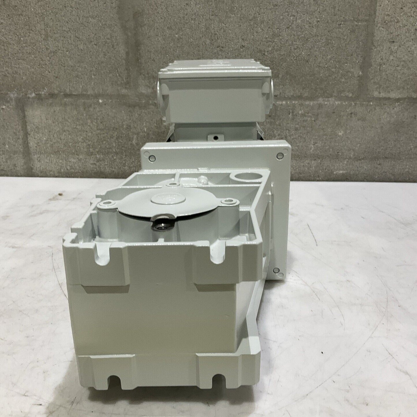 LENZE 3-MOT EN60034 GKR04-2M HAR 080C42 MDEMABS 080-42 GEARBOX MOTOR U3S