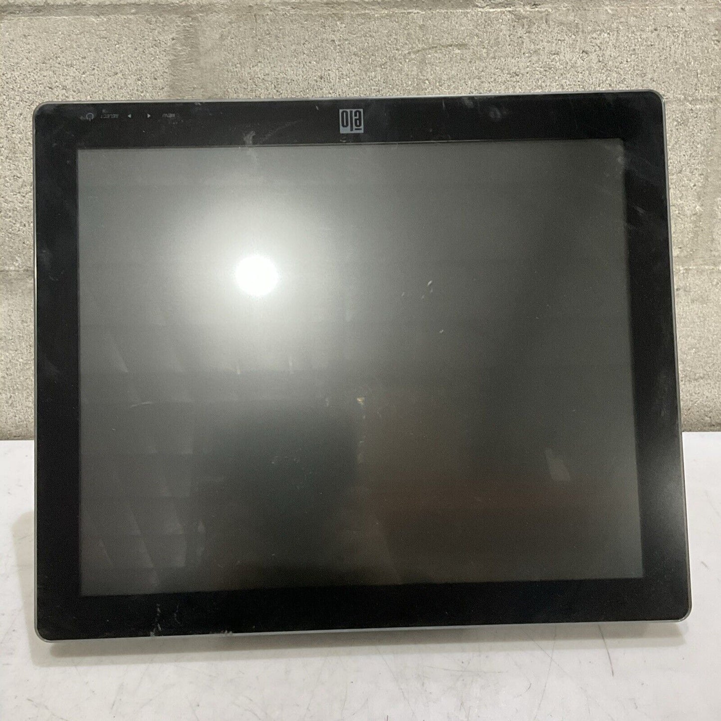 ELO TOUCH SOLUTIONS E785229 LCD TOUCH MONITOR ET1723L-8UWA-1-BL-MT-ZB-G U3S