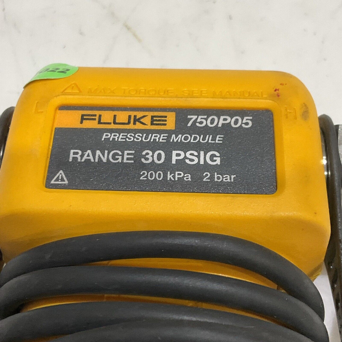 FLUKE 750P05 PRESSURE MODULE RANGE 30 PSIG 200 KPA 2 BAR S8M