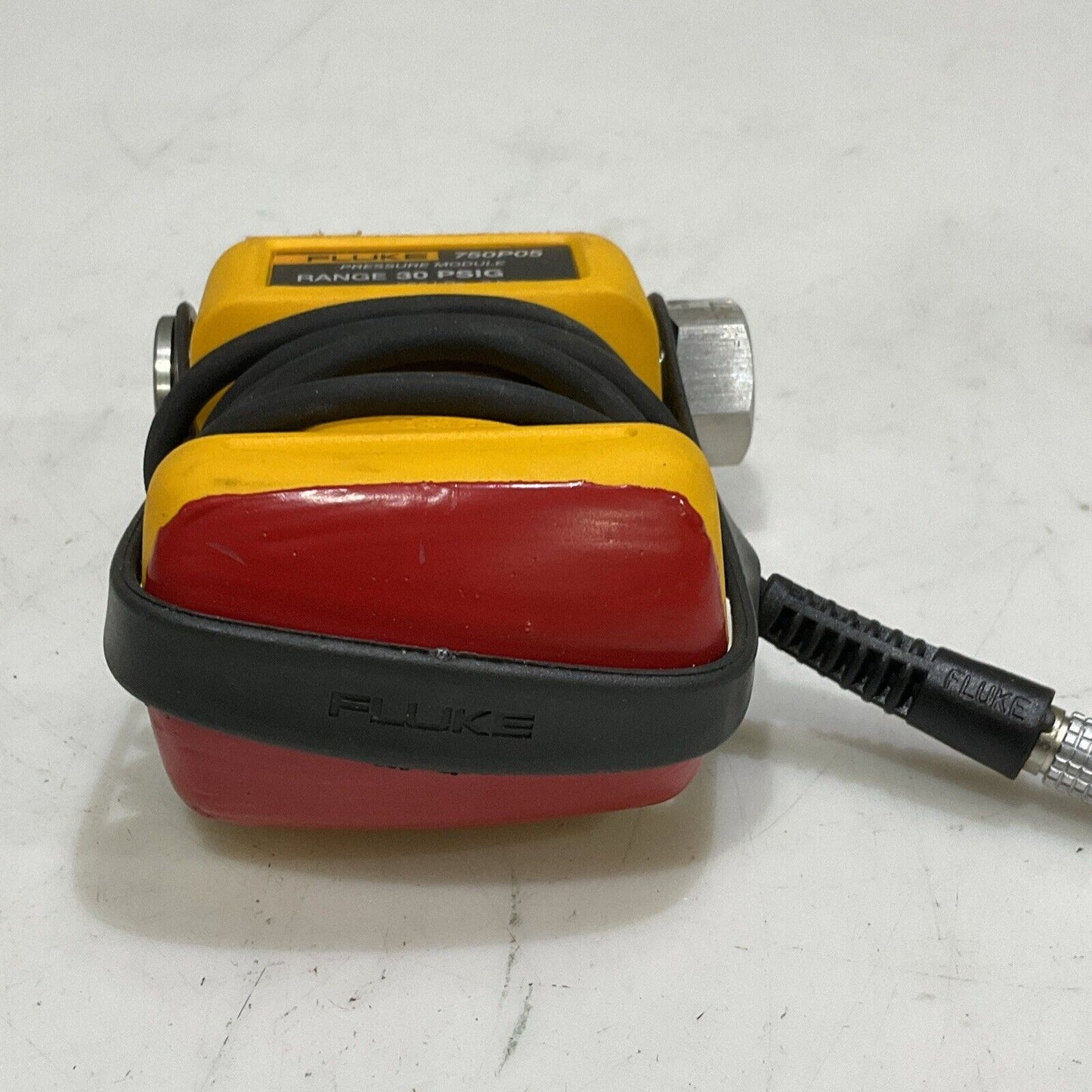 FLUKE 750P05 PRESSURE MODULE RANGE 30 PSIG 200 KPA 2 BAR S8M