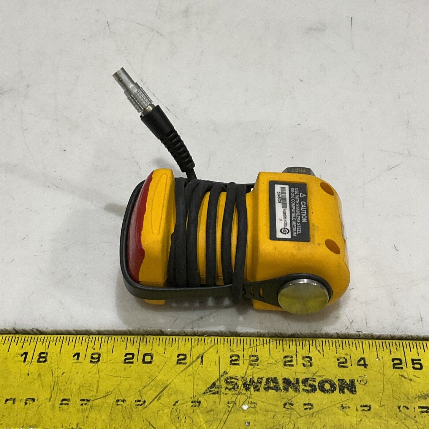 FLUKE 750P05 PRESSURE MODULE RANGE 30 PSIG 200 KPA 2 BAR S8M