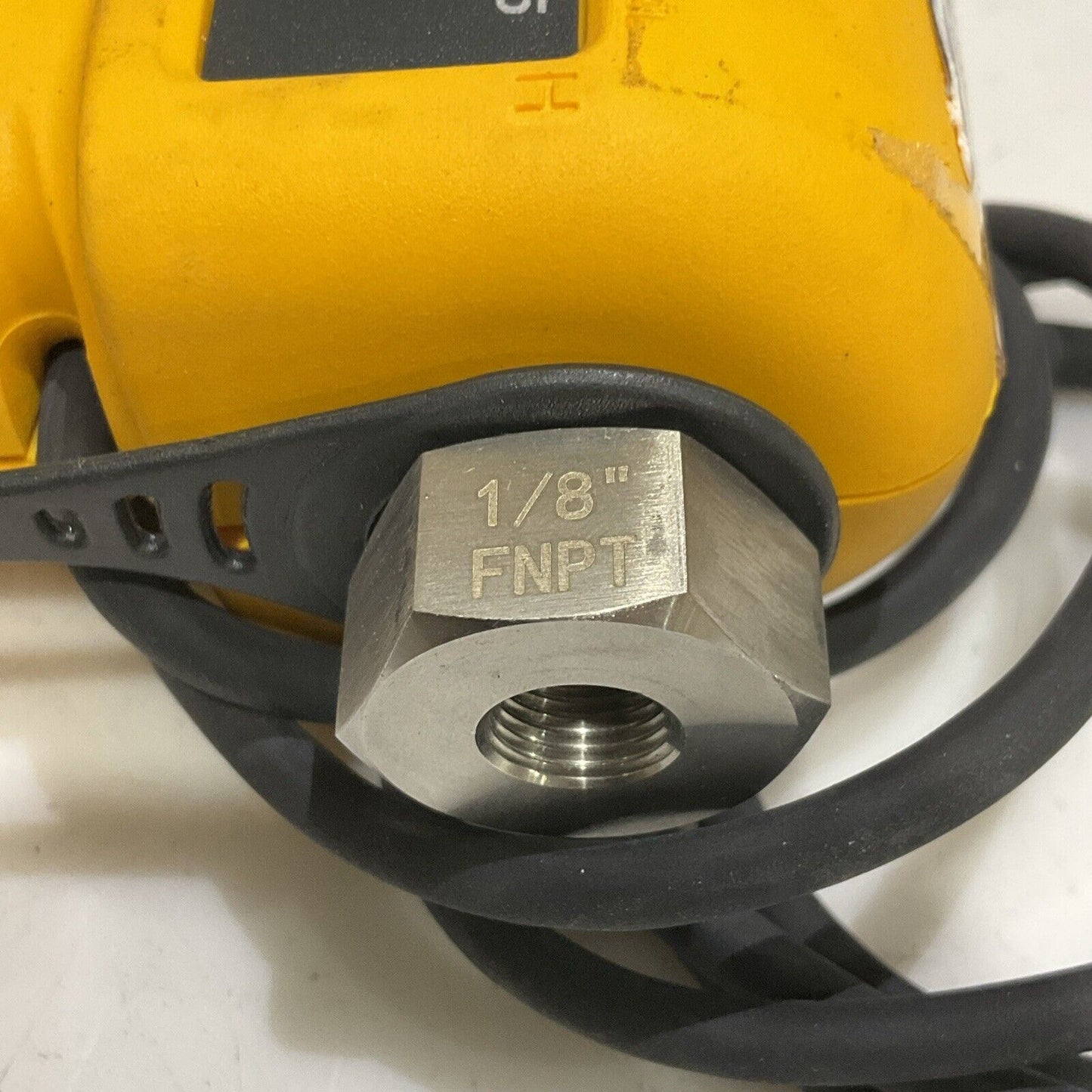 FLUKE 750P05 PRESSURE MODULE RANGE 30 PSIG 200 KPA 2 BAR S8M