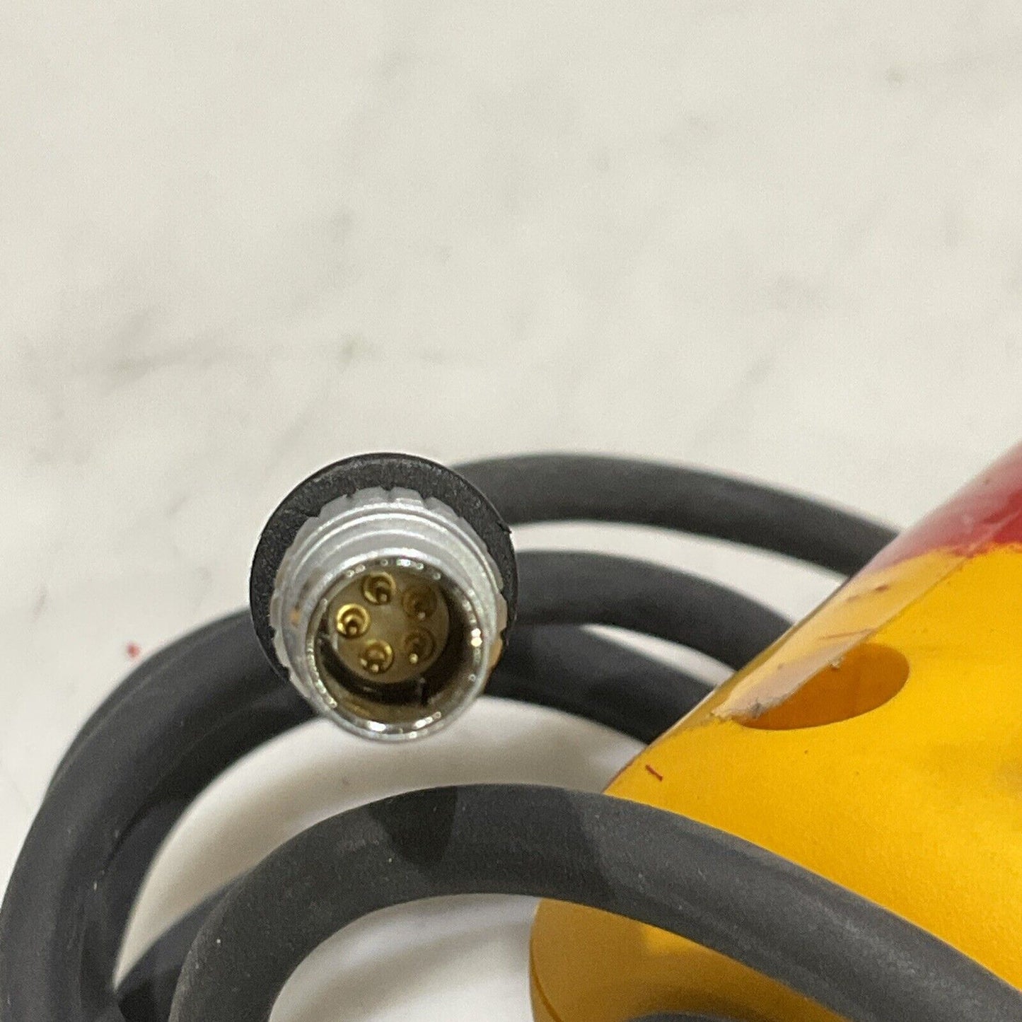 FLUKE 750P05 PRESSURE MODULE RANGE 30 PSIG 200 KPA 2 BAR S8M