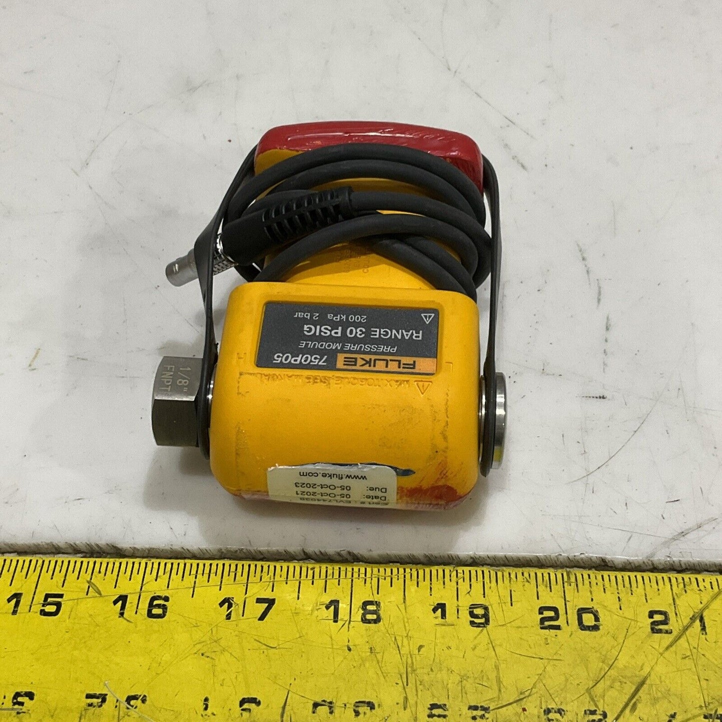 FLUKE 750P05 PRESSURE MODULE RANGE 30 PSIG 200 KPA 2 BAR S8M