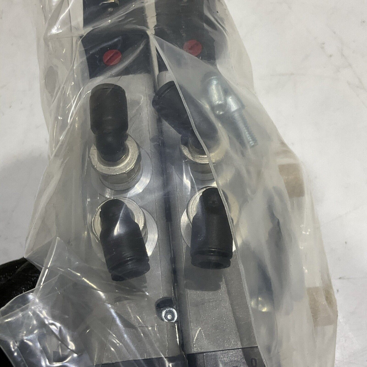 IMI NORGREN V61R511A-A213JA PNEUMATIC VALVE145 PSIG 14 F-122F U3S
