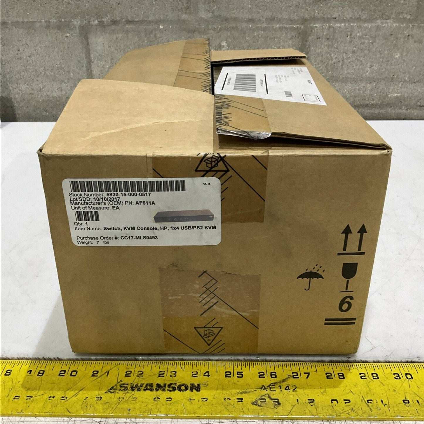 HEWLETT PACKARD 438612-001 KVM CONSOLE SWITCH KIT HP 1X4 USB/PS2 U3S