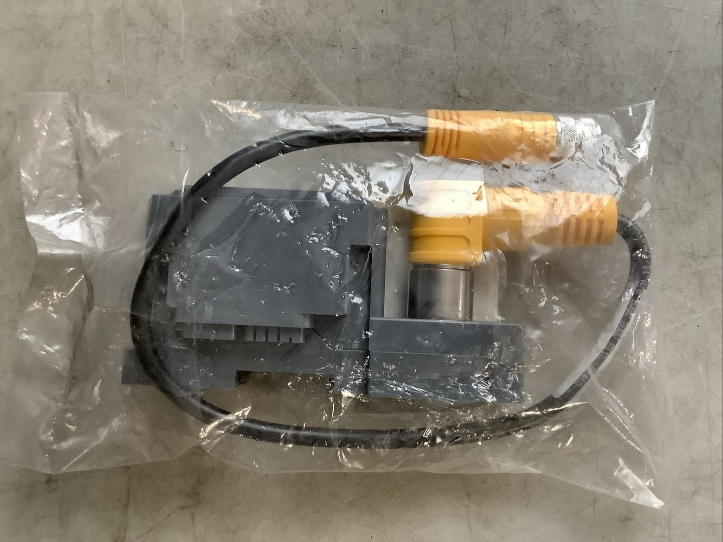 TURCK BL67-B-1M16-14-0.5M BASE MODULE CABLE ASSEMBLY U3S