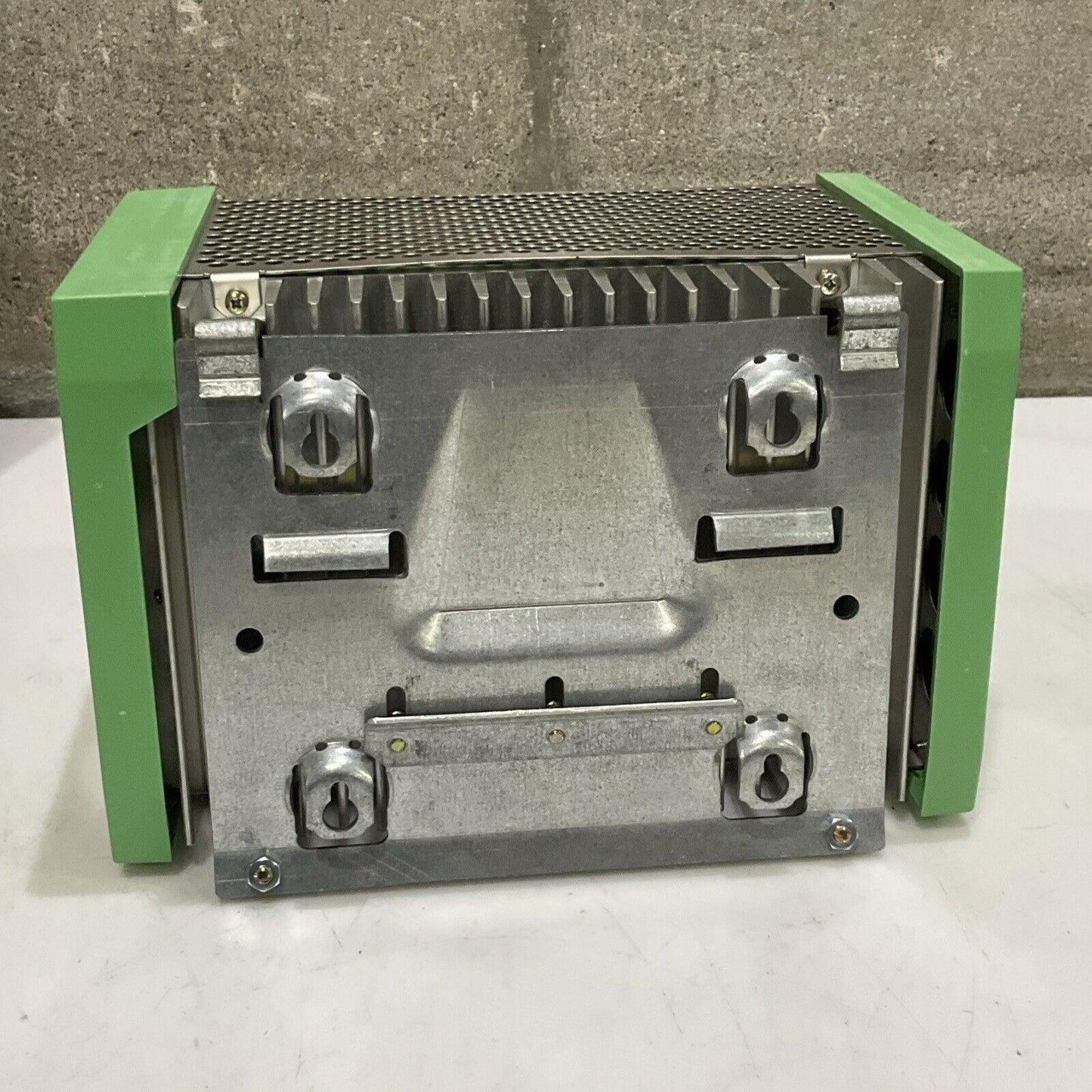 PHOENIX CONTACT QUINT 30 PS-3 X 207 AC /24DC/30/F POWER SUPPLY U3S